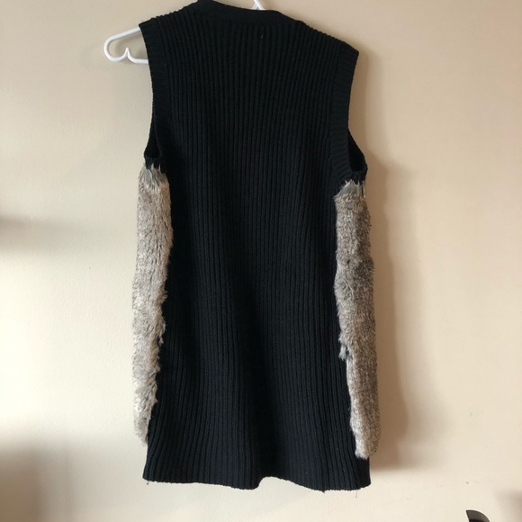 Faux Fur knitted tunic vest. - Picture 5 of 8